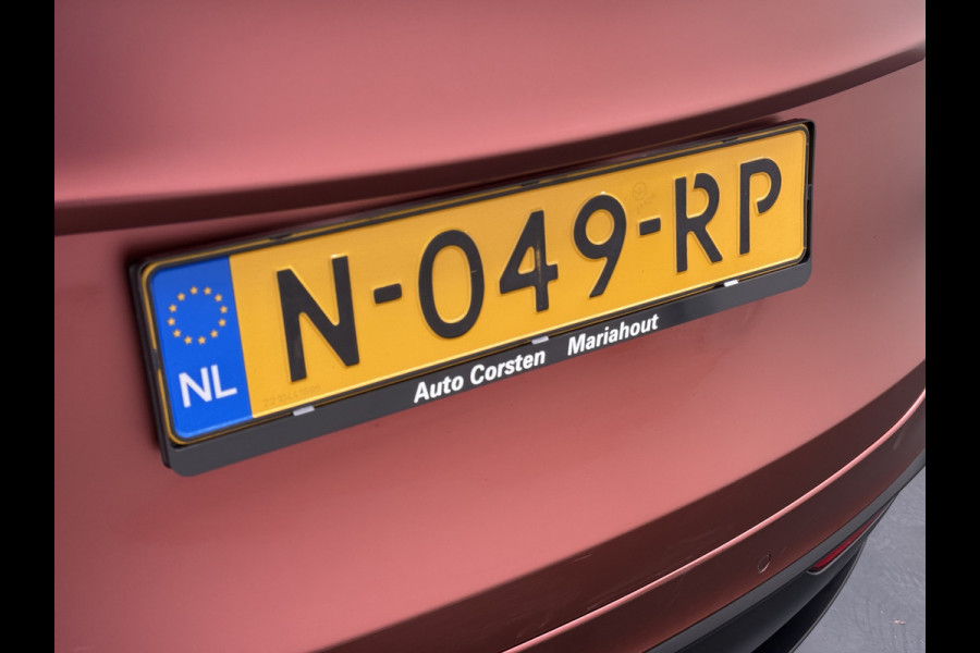 Tesla Model Y Long Range AWD 514pk 75kWh Ivoor 20"Lmv Leer Panodak Warmtepomp Matrix-LED Autopilot Elektr.Stuur+Stoel+Verwarmd Navi Ecc Premiu Camera's Elektr.AchterKlep Parkeer Assistent Sentry-Mode Privacyglas Bluetooth Dodehoek detector Connected services Origineel Nederlandse Auto Batterij en Motorgarantie tot 23-12-2029/192.000km