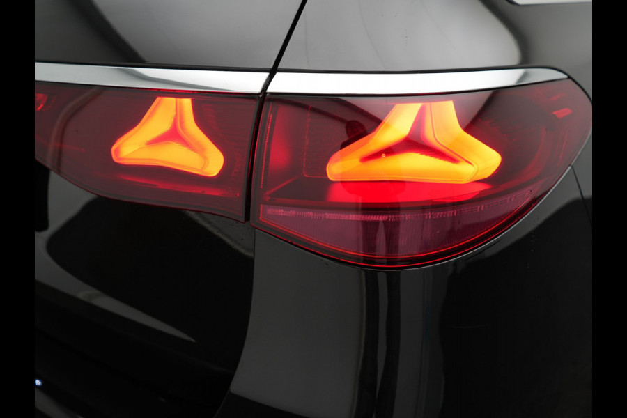 Mercedes-Benz E-Klasse Estate 300 e Luxury Line Plug In Hybrid 313pk Dealer O.H PHEV | Luchtvering | Trekhaak af Fabriek | Lederen Comfortzetels Memory | Adaptive Cruise | Burmester 4D | Digital LED | 360 Camera | Keyless | Sfeerverlichting |