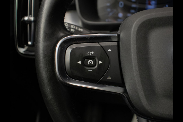 Volvo XC40 1.5 T4 Recharge Inscription Expression (APPLE CARPLAY,NAVI,LED,SPORTSTOELEN,PDC,LM VELGEN,NETTE STAAT))