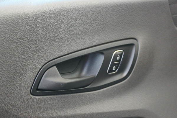 Ford E-Transit 350 L2H2 Trend 68 kWh Pro Power on board, Navigatie, Adaptieve Cruise, 360 camera