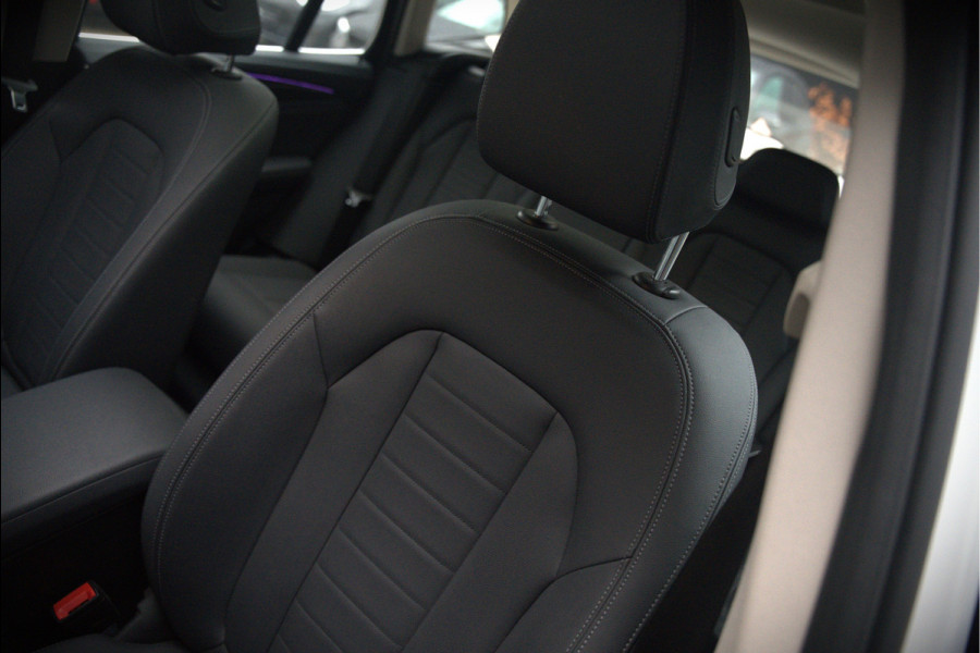 BMW iX3 Executive 80 kWh | Panoramadak | Keyless | Stoelverwarming | Camera | Adaptief Onderstel | Adaptive LED | Elektrische Stoelen | Apple Carplay | Navigatie | Ambiance Verlichting