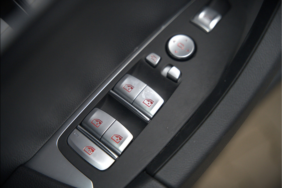 BMW iX3 Executive 80 kWh | Panoramadak | Keyless | Stoelverwarming | Camera | Adaptief Onderstel | Adaptive LED | Elektrische Stoelen | Apple Carplay | Navigatie | Ambiance Verlichting