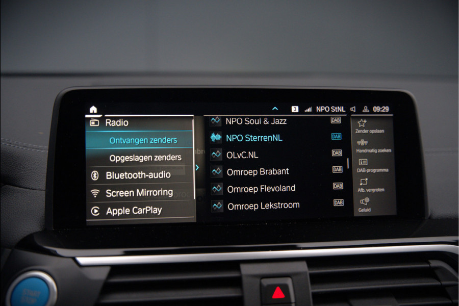 BMW iX3 Executive 80 kWh | Panoramadak | Keyless | Stoelverwarming | Camera | Adaptief Onderstel | Adaptive LED | Elektrische Stoelen | Apple Carplay | Navigatie | Ambiance Verlichting