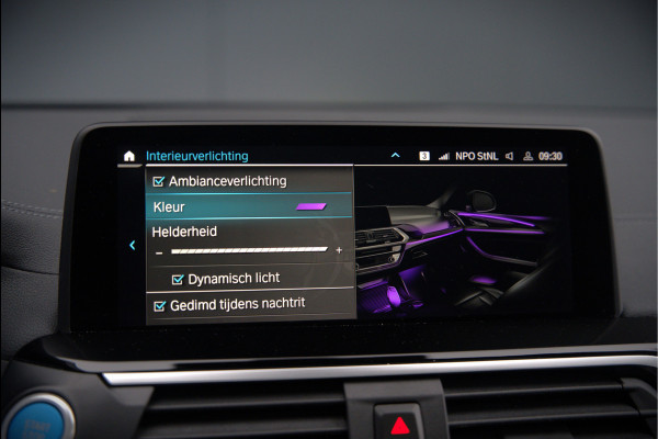 BMW iX3 Executive 80 kWh | Panoramadak | Keyless | Stoelverwarming | Camera | Adaptief Onderstel | Adaptive LED | Elektrische Stoelen | Apple Carplay | Navigatie | Ambiance Verlichting