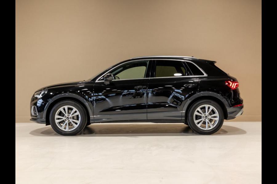 Audi Q3 35 TFSI Business Edition / 150pk / Keyless / Apple Carplay / Stoelverwarming /