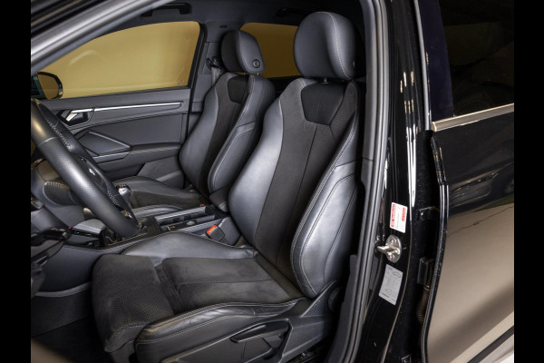 Audi Q3 35 TFSI Business Edition / 150pk / Keyless / Apple Carplay / Stoelverwarming /