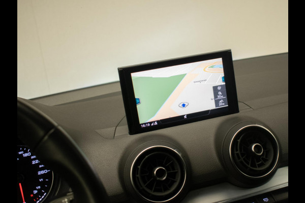 Audi Q2 35 TFSI S-Line (NAVI,LED,CAMERA,SPORTSTOELEN,CLIMATE,CRUISE,PDC,GETINT,NETTESTAAT)