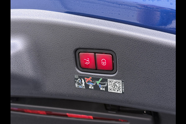 Mercedes-Benz CLE Coupé 300 e AMG Line | Pano Ventilatie Memory Keyless