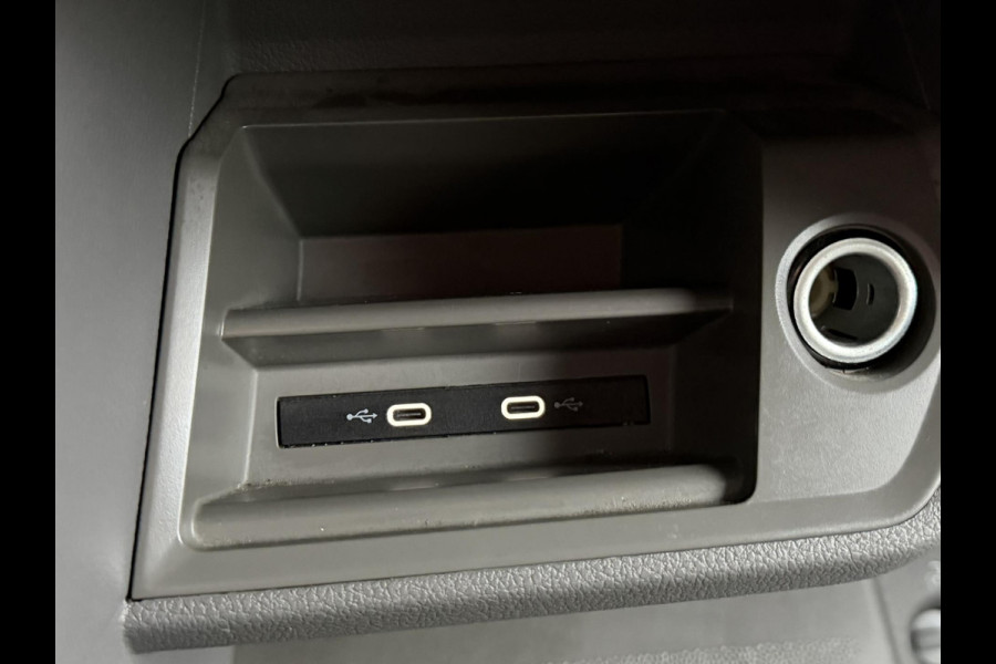Volkswagen Crafter 35 2.0 TDI L3H3 EURO 6 Garantie Trekhaak Airco Cruise Pdc Dab Carplay Navi