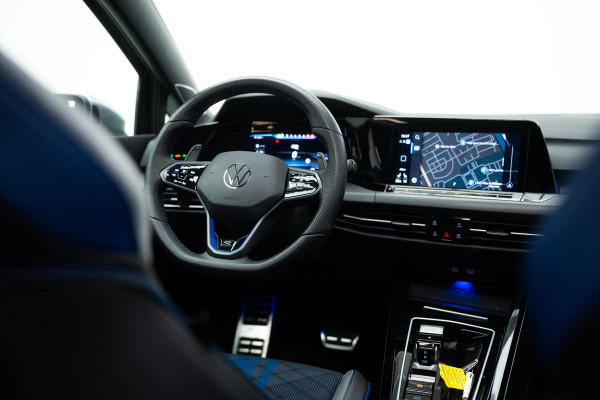 Volkswagen Golf ABT 2.0 TSI R 4Motion |Pano|AKRA|H&K|HUD|Camera|Dodehoek|