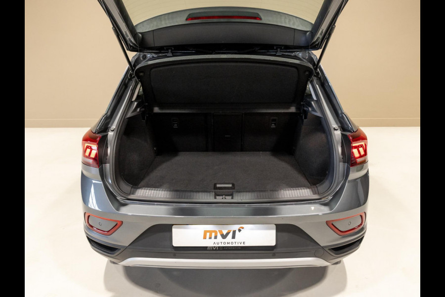 Volkswagen T-Roc 1.5 TSI Life / 150pk / Achteruitrij camera / Stoelverwarming /