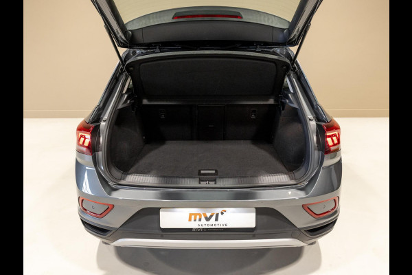 Volkswagen T-Roc 1.5 TSI Life / 150pk / Achteruitrij camera / Stoelverwarming /