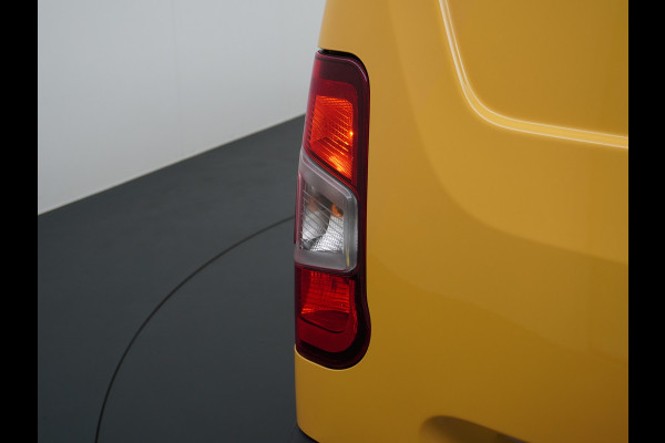 Opel Combo 1.5CDTI EURO 6 3-Persoons ECC Cruise Control Bluetooth Elektr.ramen Elektr.spiegels+Verwarmd Centr.Vergr+ab. L1H1 Edition Schuifdeur Betonplex vloer Lat om Lat betimmering Allesdragers Origineel Nederlandse Auto