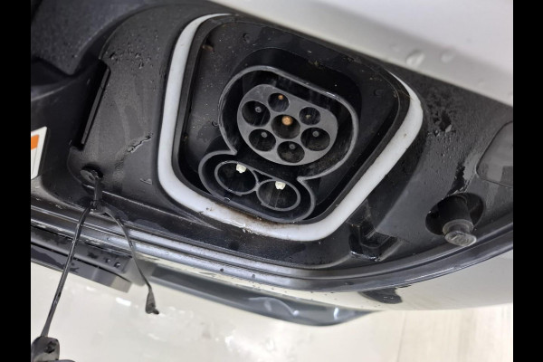 Hyundai Kona EV Limited 64 kWh Full Options | Accu 100%