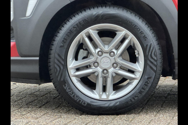 Hyundai Kona 1.0T Essence Climate control Cruise Navi Apple / Android DAB Krell audio