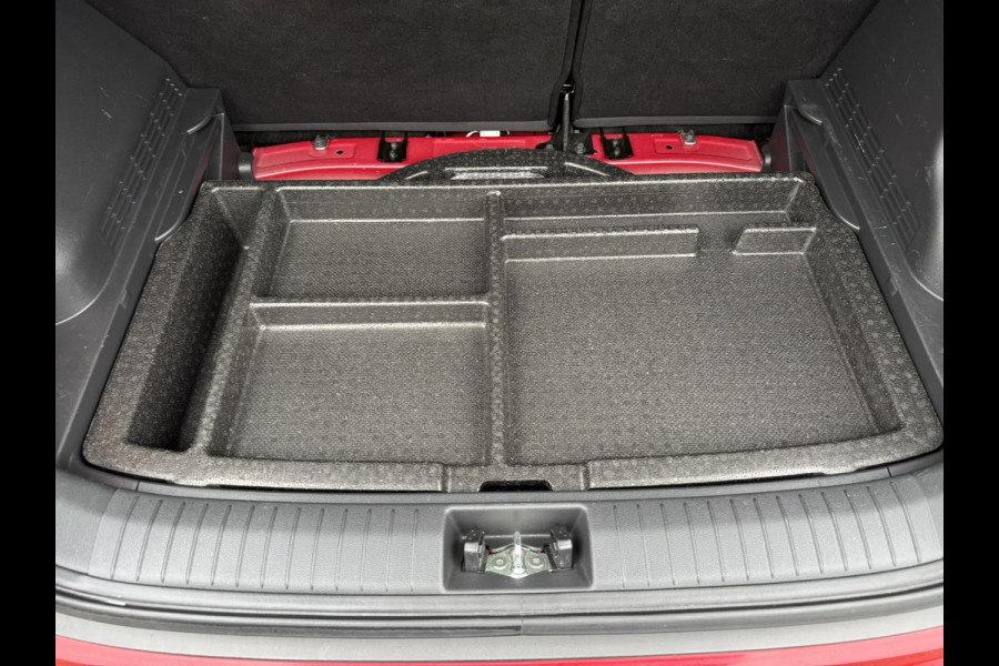 Hyundai Kona 1.0T Essence Climate control Cruise Navi Apple / Android DAB Krell audio