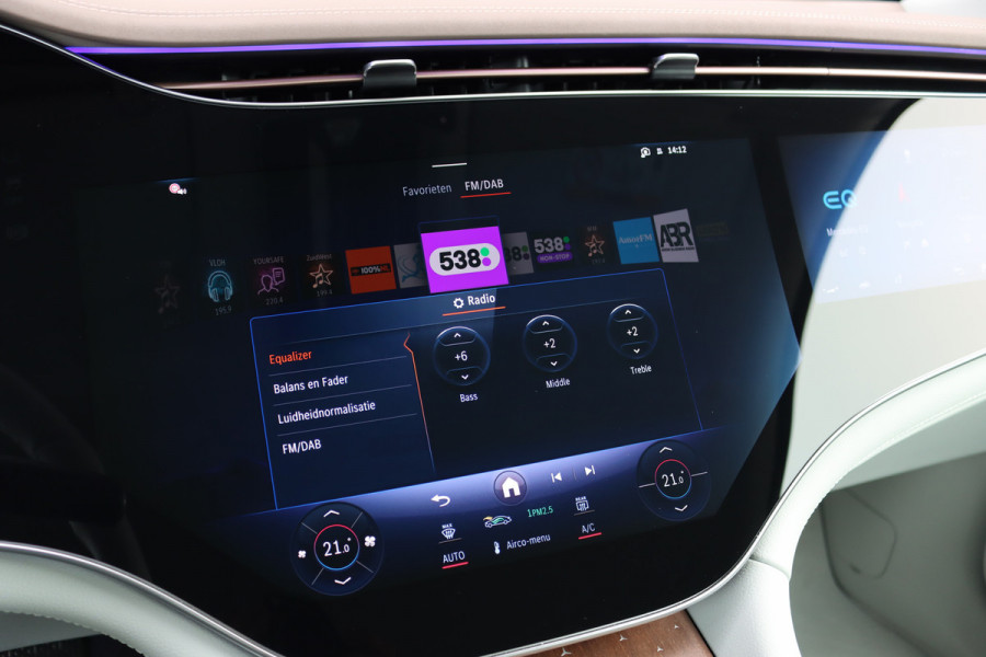 Mercedes-Benz EQE SUV 350+ AMG Line 91 kWh | Hyperscreen | Achterasbesturing | Distronic+ | Surround Camera | Verwarmd Stuurwiel | Digital Light | Keyless Go | Parfumering | 22kW | Memory |