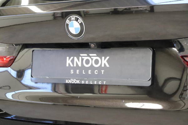 BMW 3 Serie Touring 330i High Executive M Sport Pakket Automaat / Live Cockpit Professional / Panoramadak / Driving Assistant Professional / M Sport Differentieel / Nappa Leder / Extra Getint Glas / 19 Inch / Harman Kardon / M Sport Remsysteem / Achteruitrijcamera / Stoelverwarming / Head-Up Display