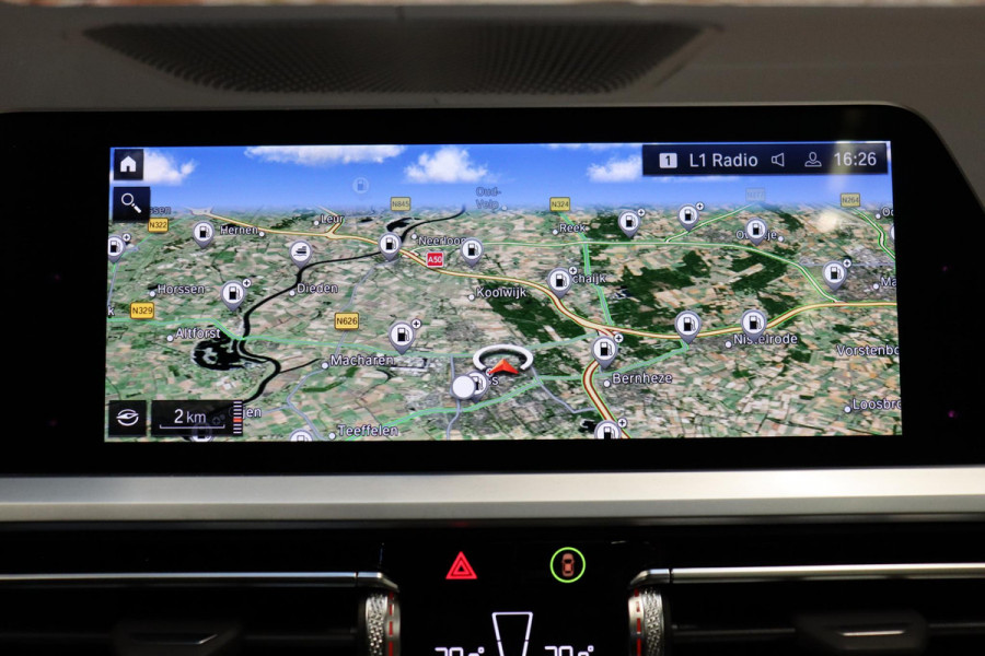 BMW 3 Serie Touring 330i High Executive M Sport Pakket Automaat / Live Cockpit Professional / Panoramadak / Driving Assistant Professional / M Sport Differentieel / Nappa Leder / Extra Getint Glas / 19 Inch / Harman Kardon / M Sport Remsysteem / Achteruitrijcamera / Stoelverwarming / Head-Up Display