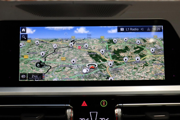 BMW 3 Serie Touring 330i High Executive M Sport Pakket Automaat / Live Cockpit Professional / Panoramadak / Driving Assistant Professional / M Sport Differentieel / Nappa Leder / Extra Getint Glas / 19 Inch / Harman Kardon / M Sport Remsysteem / Achteruitrijcamera / Stoelverwarming / Head-Up Display