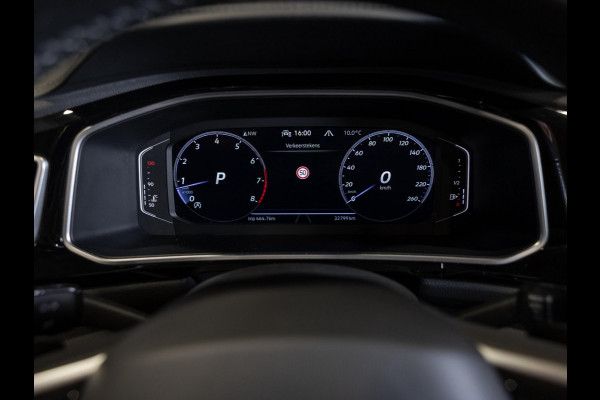 Volkswagen T-Roc Cabrio 1.5 TSI R-Line / 150pk / Leder / Stoelverwarming / Achteruitrij camera /