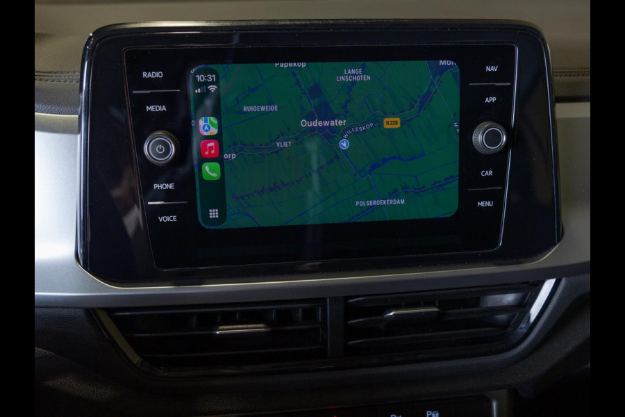 Volkswagen T-Roc 1.5 TSI Life / 150pk / Achteruitrij camera / Stoelverwarming /