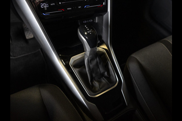 Volkswagen T-Roc 1.5 TSI Life / 150pk / Achteruitrij camera / Stoelverwarming /