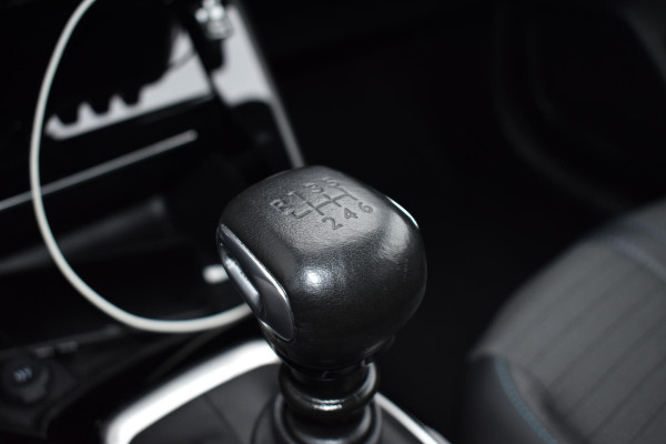 Peugeot 208 1.2 PureTech 100PK Allure Pack | Camera | Carplay | Keyless | Incl. garantie