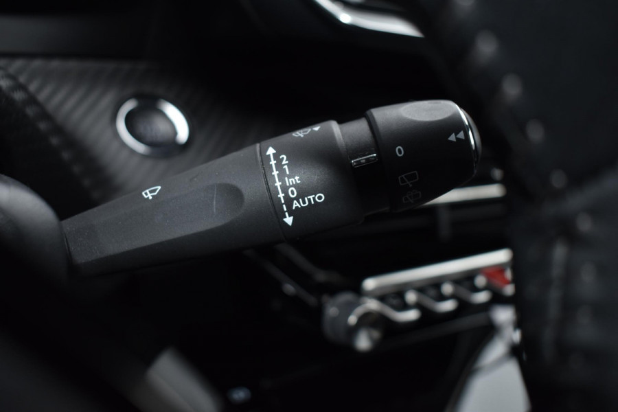 Peugeot 208 1.2 PureTech 100PK Allure Pack | Camera | Carplay | Keyless | Incl. garantie