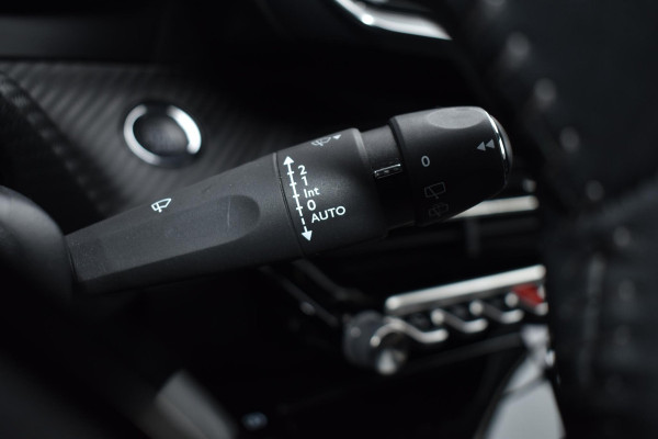 Peugeot 208 1.2 PureTech 100PK Allure Pack | Camera | Carplay | Keyless | Incl. garantie