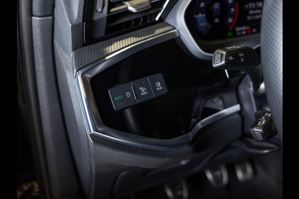Audi Q3 35 TFSI Business Edition / 150pk / Keyless / Apple Carplay / Stoelverwarming /