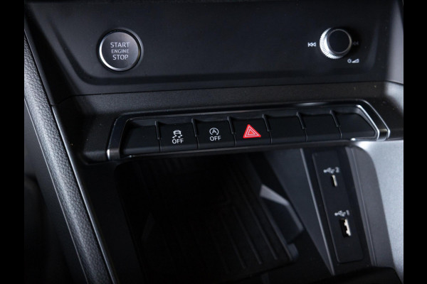 Audi Q3 35 TFSI Business Edition / 150pk / Keyless / Apple Carplay / Stoelverwarming /