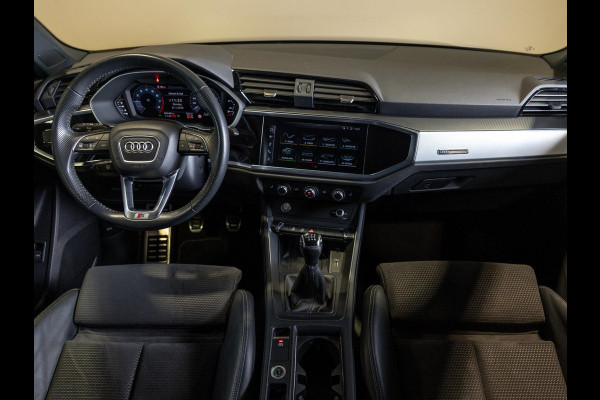 Audi Q3 35 TFSI Business Edition / 150pk / Keyless / Apple Carplay / Stoelverwarming /
