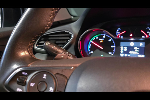 Opel Grandland X 1.6 Turbo Ultimate | Leder | Camera | Navi | PHEV | Stoelkoeling