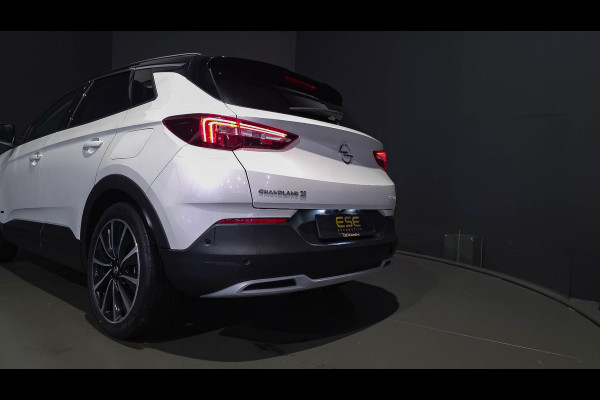 Opel Grandland X 1.6 Turbo Ultimate | Leder | Camera | Navi | PHEV | Stoelkoeling