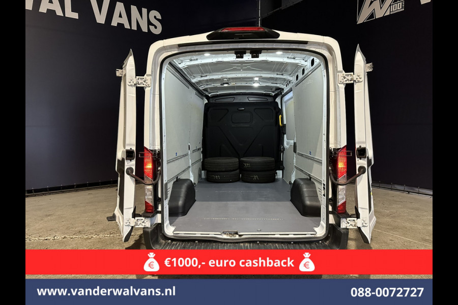 Ford Transit 2.0 TDCI 131pk L3H2 Euro6 Airco | Camera | Navigatie | Apple Carplay | Stoelverwarming Cruisecontrol, Android auto, Verwarmde voorruit, Parkeersensoren, Bijrijdersbank, 2500kg trekvermogen