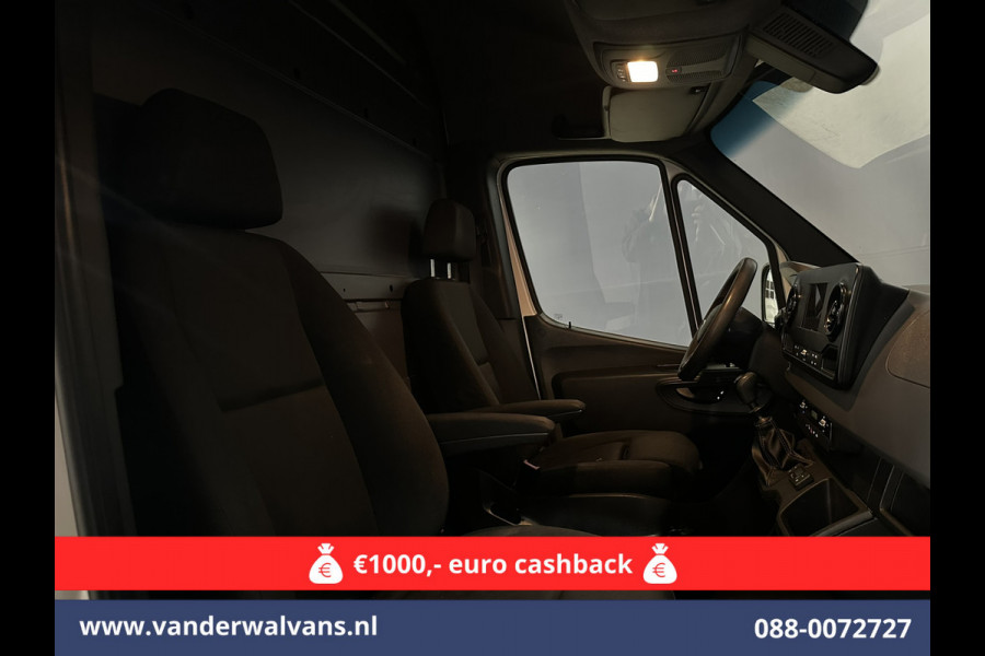 Mercedes-Benz Sprinter 316 CDI 163 pk L2H2 Euro6 Airco | 2800kg Trekhaak | Camera | Apple Carplay | Parkeersensoren inklapbare spiegels, standkachel, cruisecontrol, MBUX, Android auto