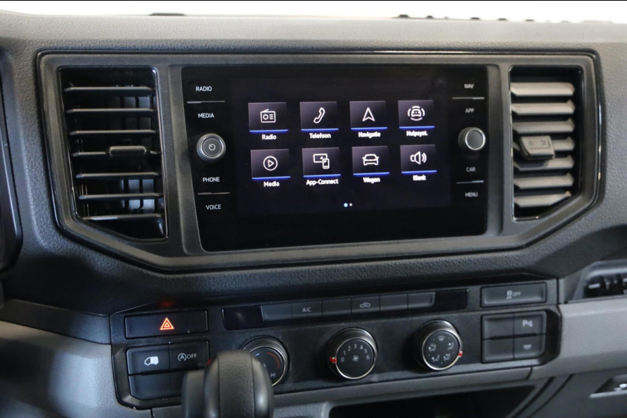 Volkswagen Crafter 35 2.0 TDI L3/H2 140PK AUTOMAAT CAMERA PDC AIRCO NAVI BJ 24 TOPSTAAT ALS NIEUW LEASE V/A 142,- p.m. INRUIL MOG