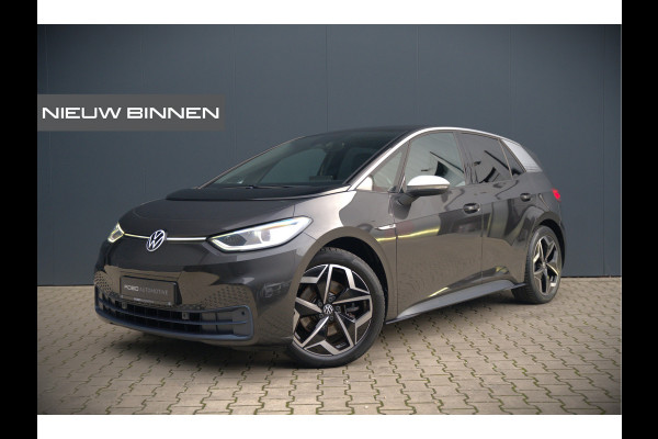 Volkswagen ID.3 First Plus 58 kWh | Stoelverwarming | Stuurverwarming | Camera | Adaptive Cruise Control | Navigatie | Keyless | Parkeersensoren | LED | Apple Carplay | NAP |