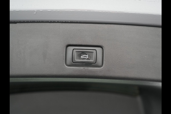Audi Q4 Sportback e-tron 35 S edition 55 kWh 2 x S - Line INCL BTW | Adaptive Cruise | Camera | Sportstoelen Verwarmd | 20"L.M | Apple Carplay | Parkassist | Virtual | El. Achterklep |