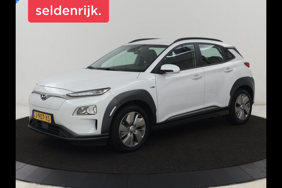 Hyundai Kona EV Comfort 64 kWh | Trekhaak | Adaptive cruise | Warmtepomp | Camera | Carplay | Keyless | Navigatie | Climate control