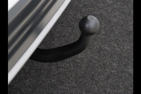 Hyundai Kona EV Comfort 64 kWh | Trekhaak | Adaptive cruise | Warmtepomp | Camera | Carplay | Keyless | Navigatie | Climate control