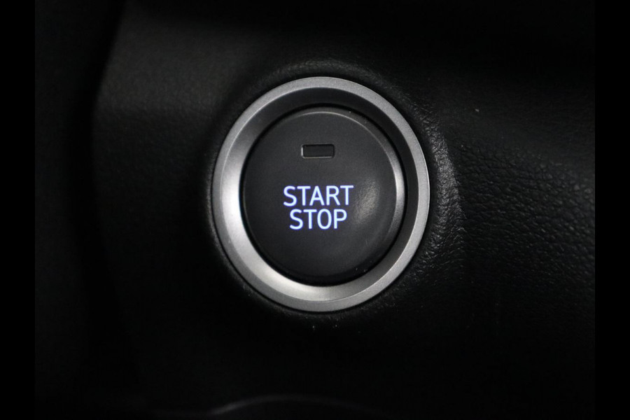 Hyundai Kona EV Comfort 64 kWh | Trekhaak | Adaptive cruise | Warmtepomp | Camera | Carplay | Keyless | Navigatie | Climate control