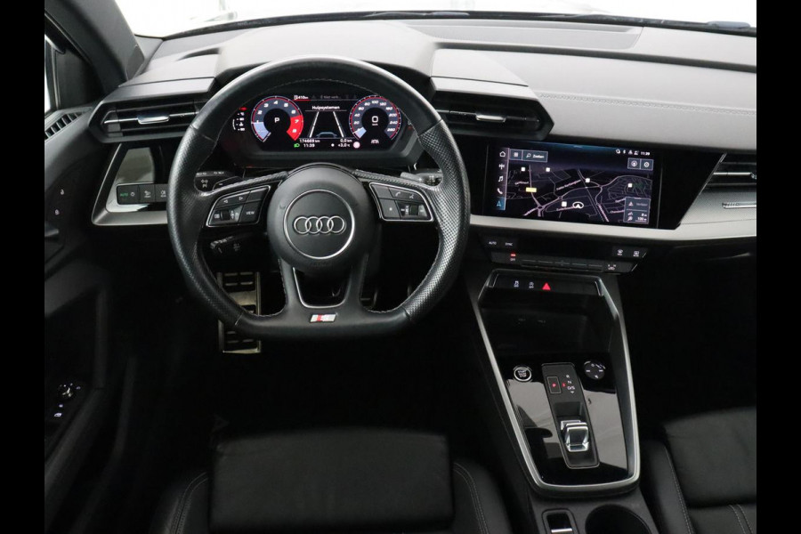 Audi A3 30 TFSI S edition | Leder | Virtual Cockpit | Carplay | Sportstoelen | Full LED | DAB | Climate control | Parkeerhulp | Navigatie | Cruise control