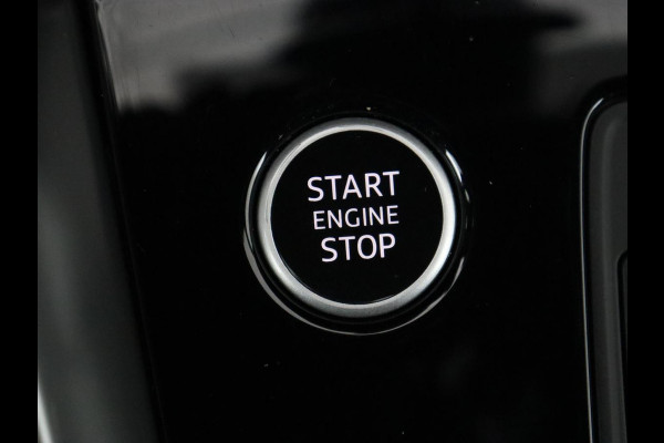 Audi A3 30 TFSI S edition | Leder | Virtual Cockpit | Carplay | Sportstoelen | Full LED | DAB | Climate control | Parkeerhulp | Navigatie | Cruise control