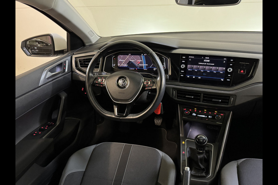Volkswagen Polo TSI 95PK R-LINE VIRTUAL/CARPLAY/PANORAMADAK