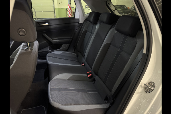 Volkswagen Polo TSI 95PK R-LINE VIRTUAL/CARPLAY/PANORAMADAK