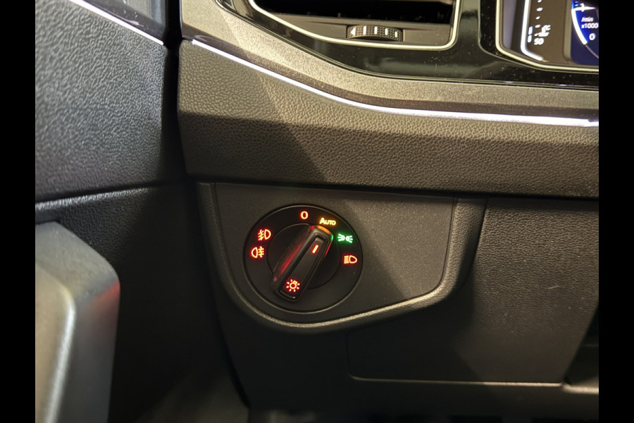 Volkswagen Polo TSI 95PK R-LINE VIRTUAL/CARPLAY/PANORAMADAK