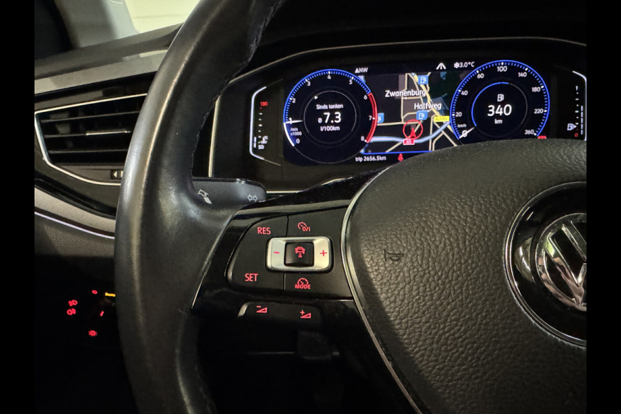 Volkswagen Polo TSI 95PK R-LINE VIRTUAL/CARPLAY/PANORAMADAK