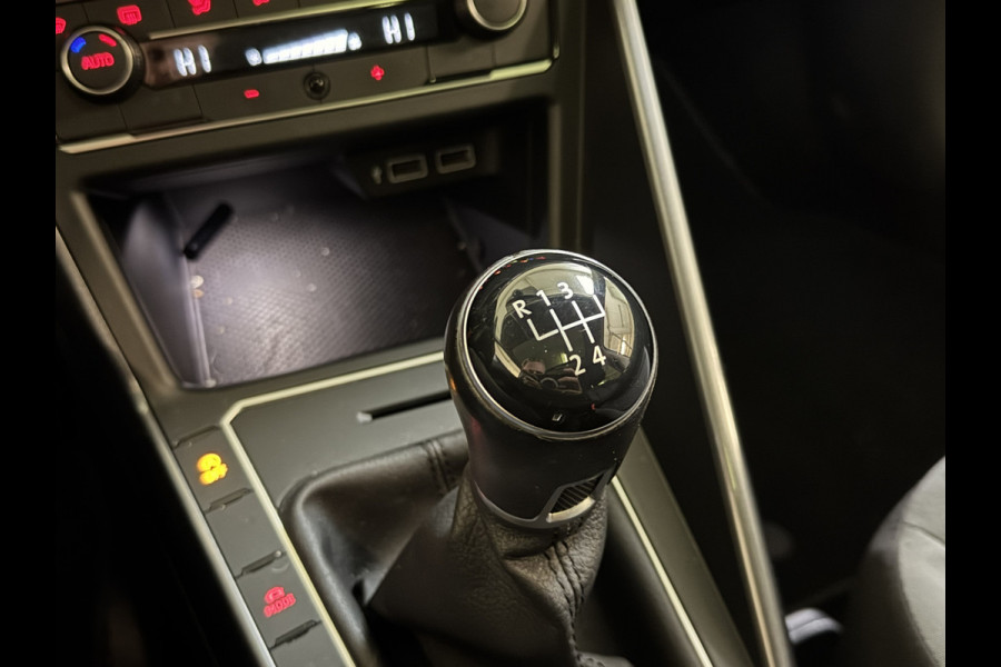 Volkswagen Polo TSI 95PK R-LINE VIRTUAL/CARPLAY/PANORAMADAK